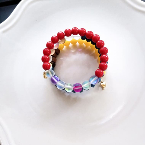 Pulsera multicuentas